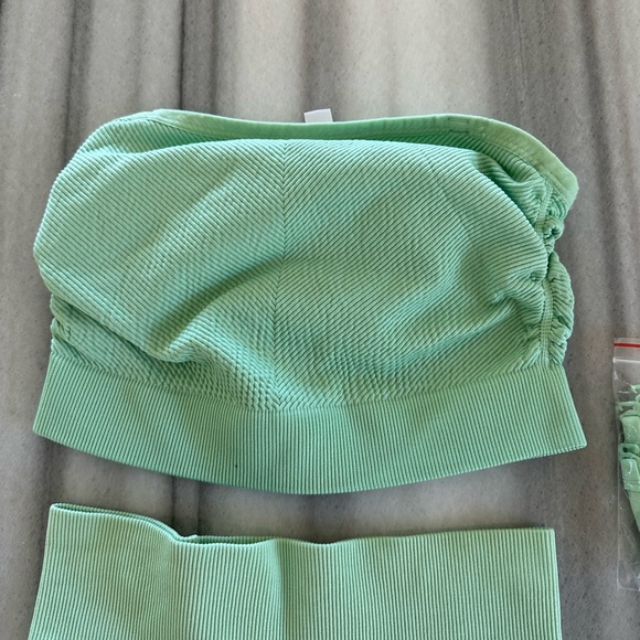 Active Wear Work Out Two Piece Shorts Set XS NEW - Picture 2 of 6